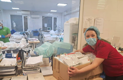 Fournir une aide humanitaire aux Ukrainiens